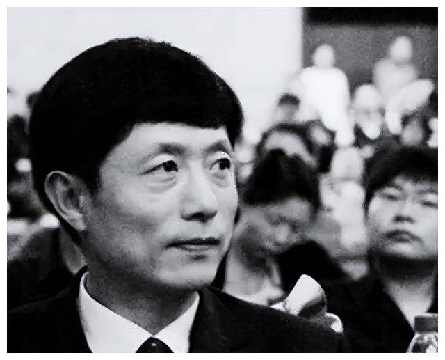 敌人低头道歉女性也霸气十足！qy球友会体育的“”人物让(图16)