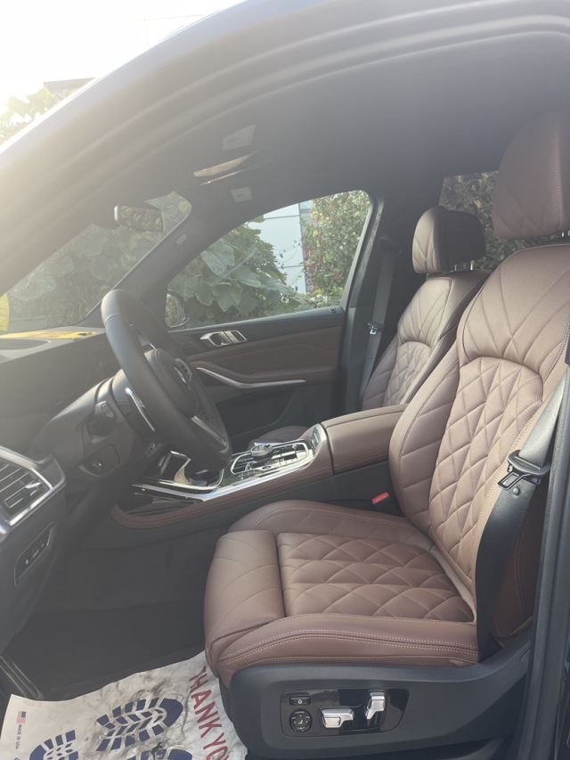 M运动 港口现车钜惠来袭2025款宝马X7 30T(图2)