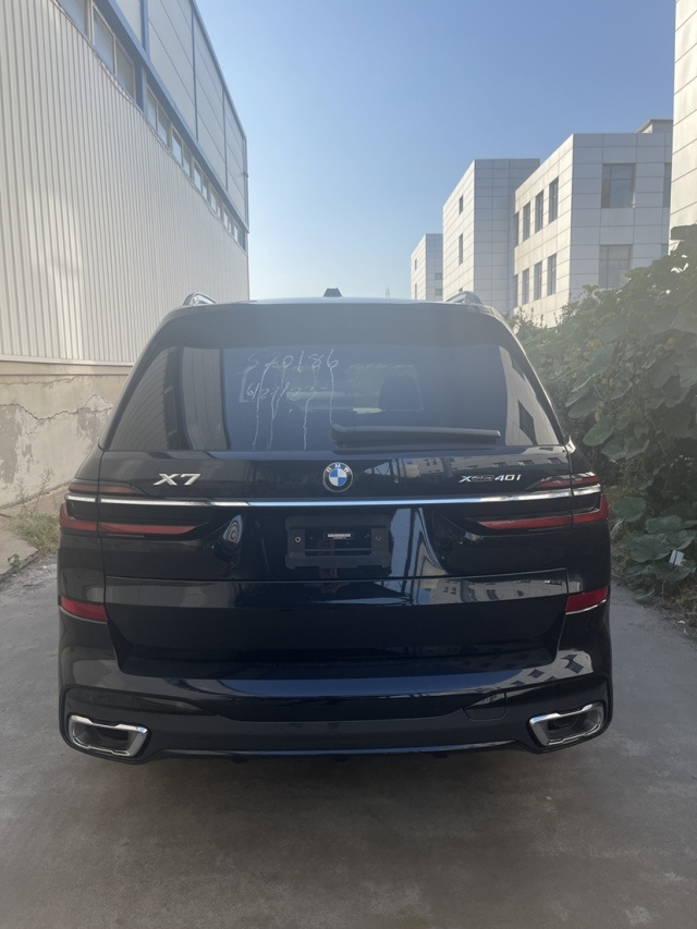 M运动 港口现车钜惠来袭2025款宝马X7 30T(图3)