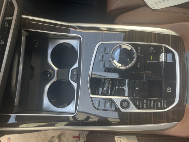 M运动 港口现车钜惠来袭2025款宝马X7 30T(图6)